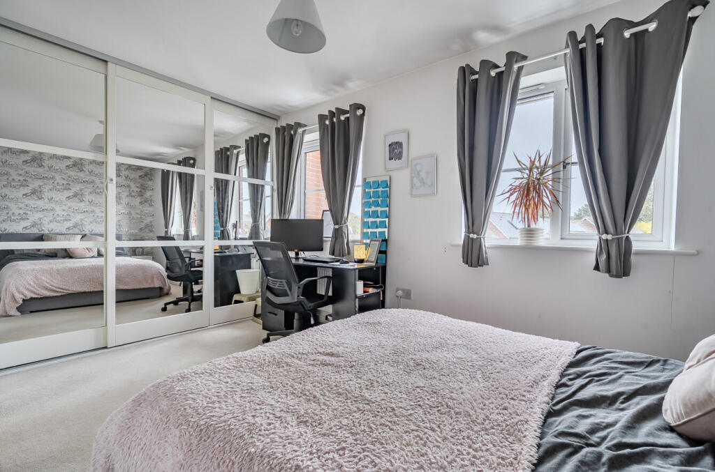 1362852-8-68dffc9...