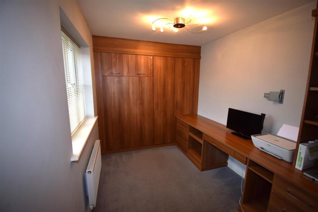 Cottage 2.JPG