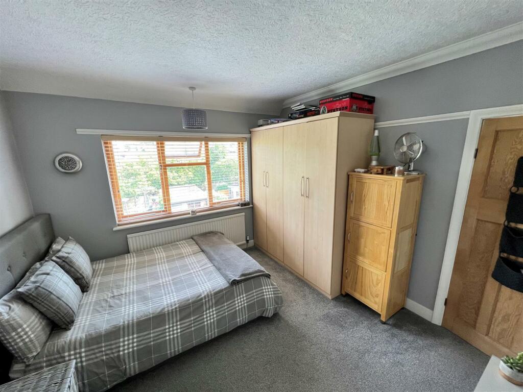 Bedroom 2B.JPG