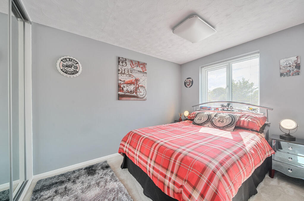 1359251-22-68d3e1...