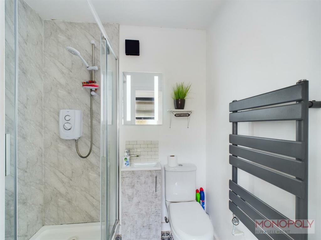 DOWNSTAIRS SHOWER ROOM
