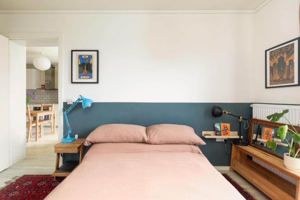17 Snapdragon, Hazel Road, BS4-9.jpg