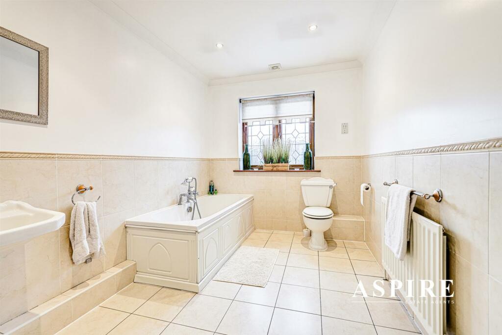 Aspire Estate Agents28.jpg