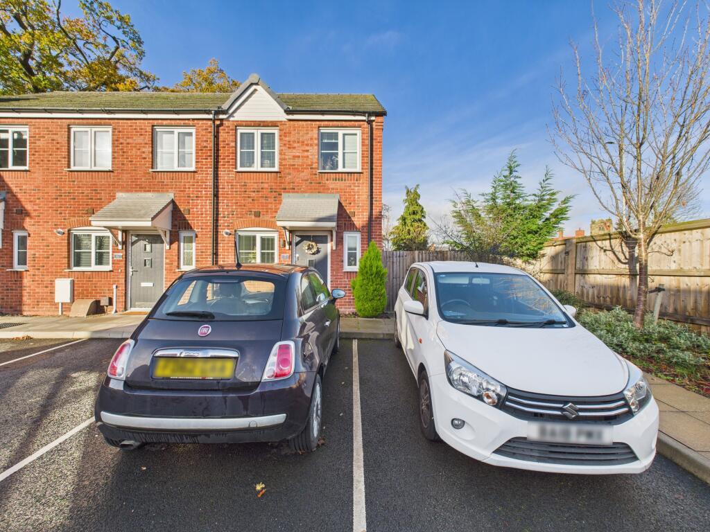 CAM05192G0-PR0179-STILL015