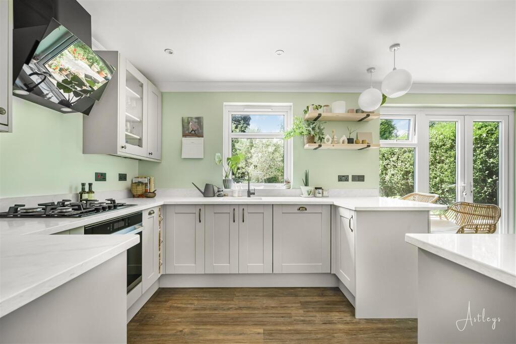 Kitchen/Breakfast Room