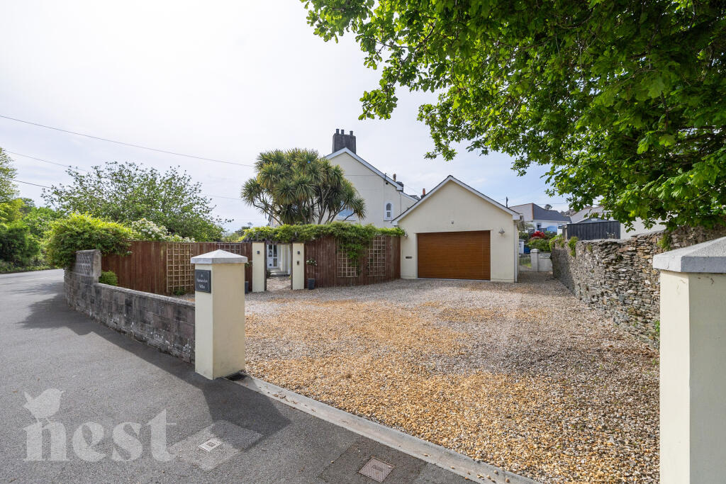 Garage &amp; Driveway
