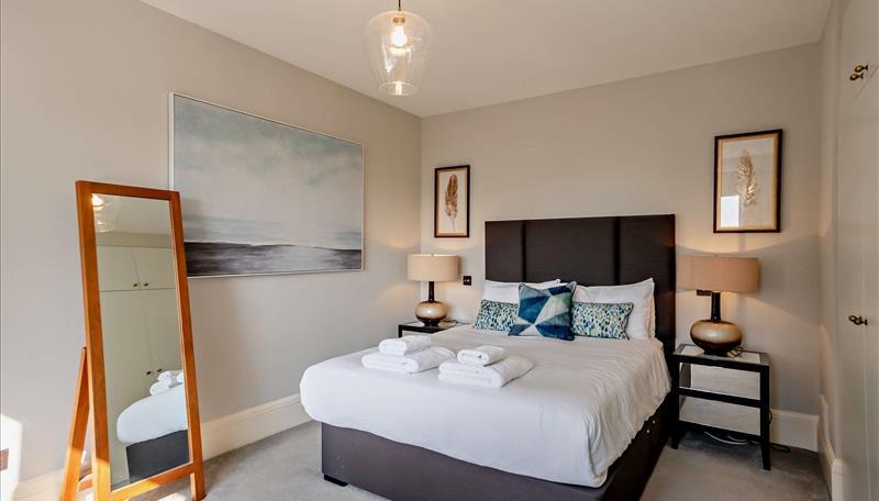 Bedroom  .jpg