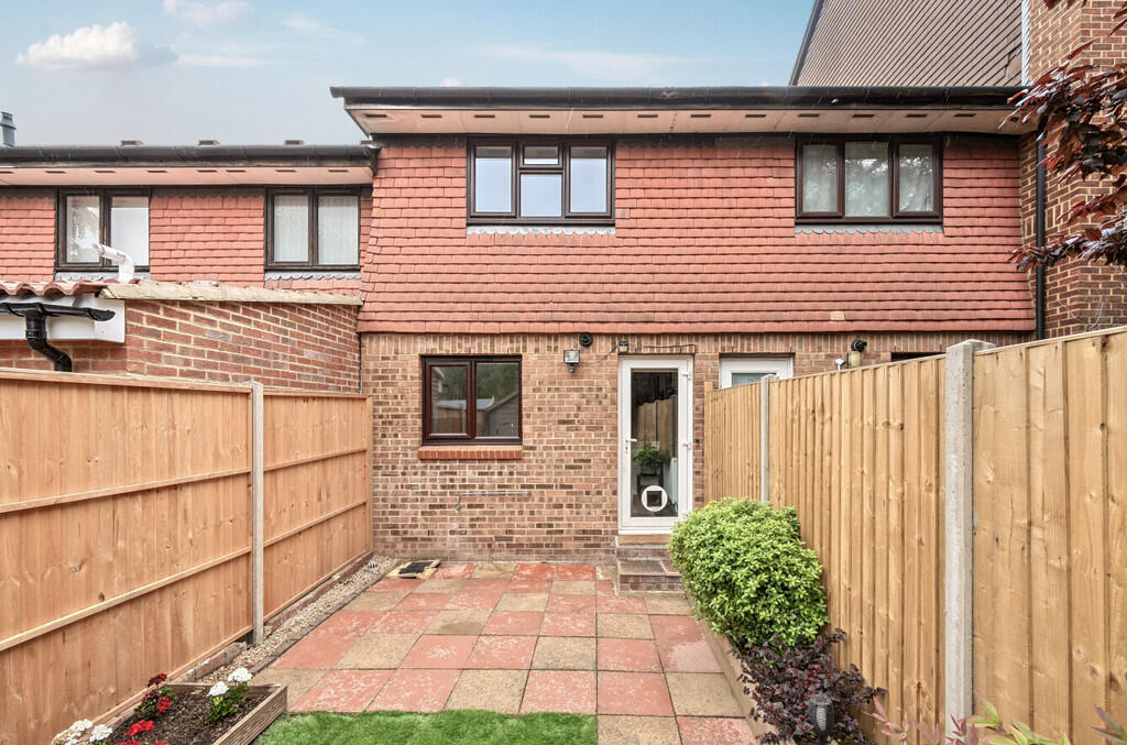 1299077-4-6835879...