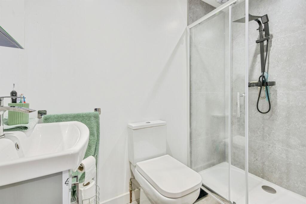 Ensuite