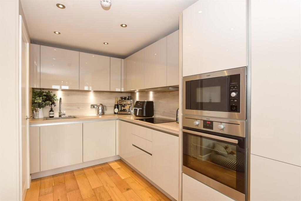 Kitchen Lounge/Diner