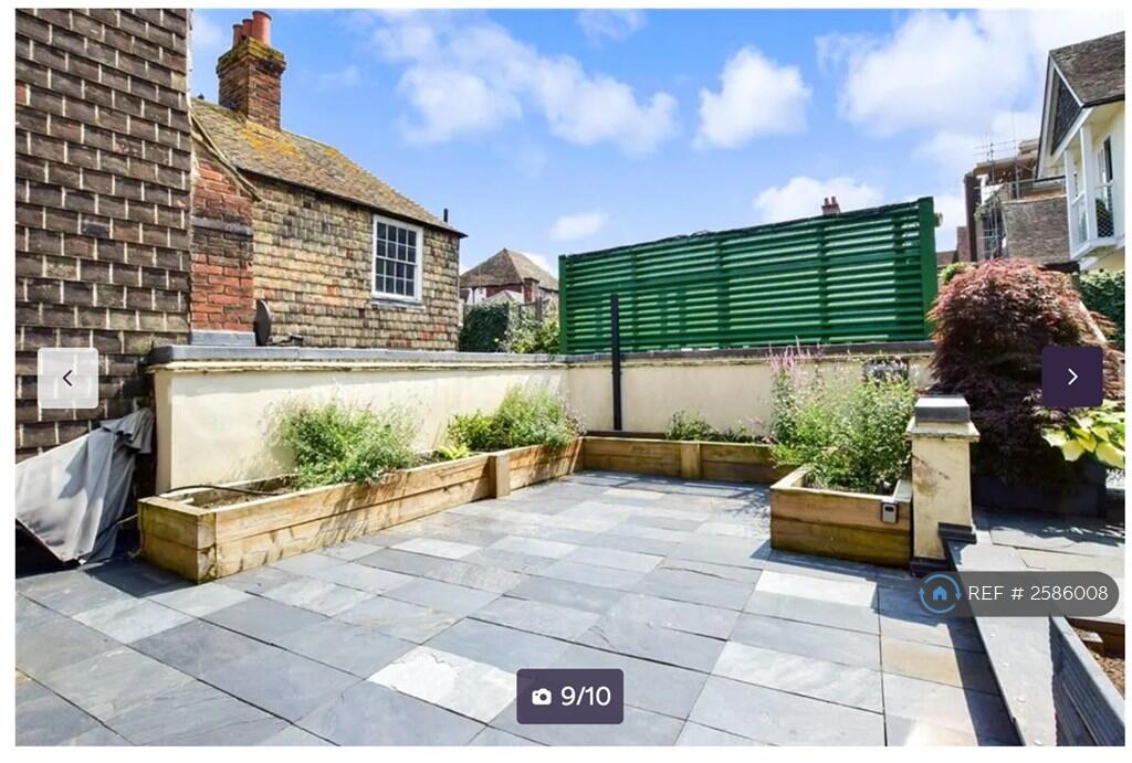 Exclusive Private Courtyard Space