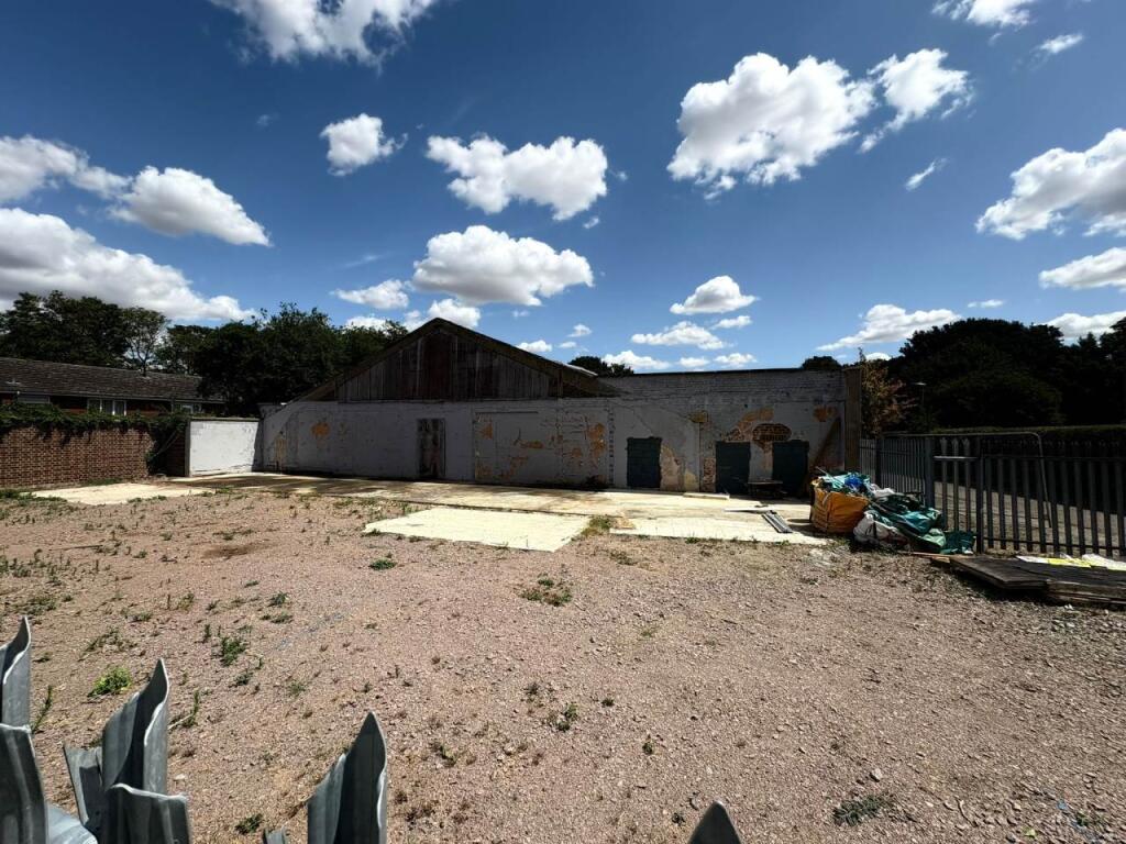 Yard (11)