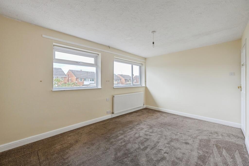 Main Bedroom: