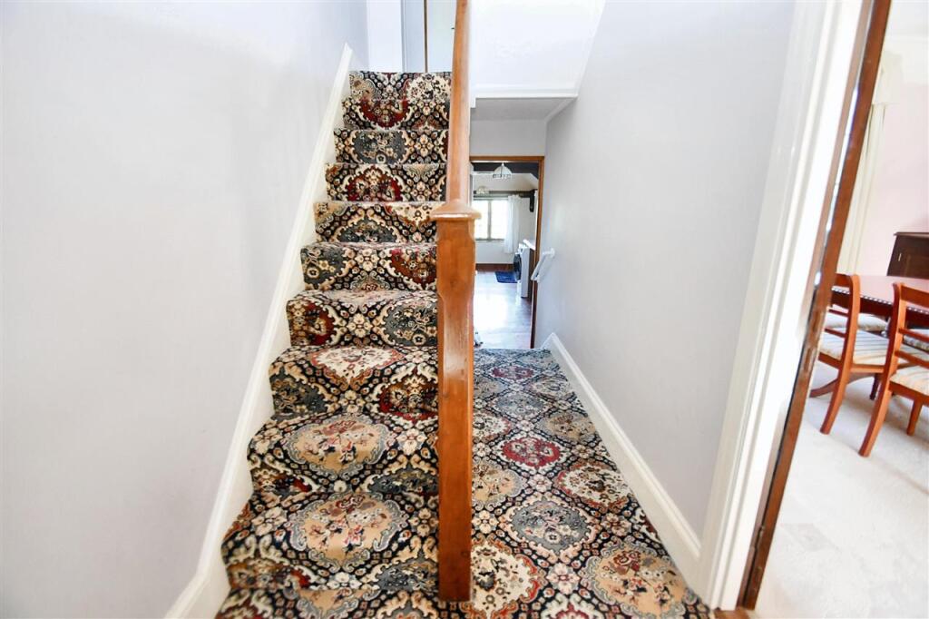 ENTRANCE HALLWAY