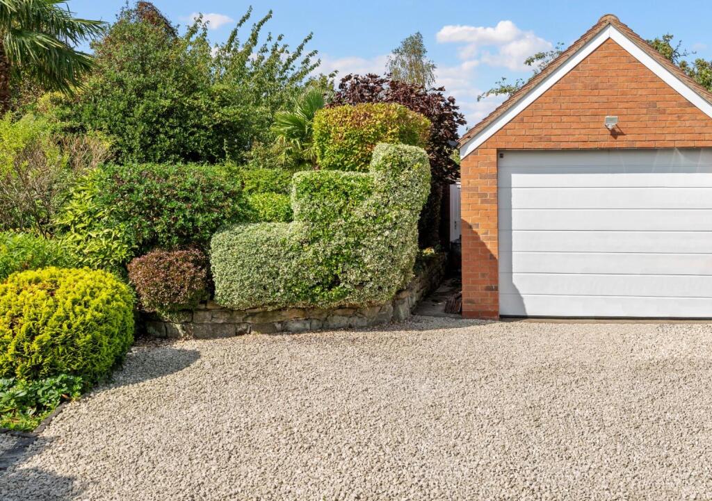 Garage.2.jpg