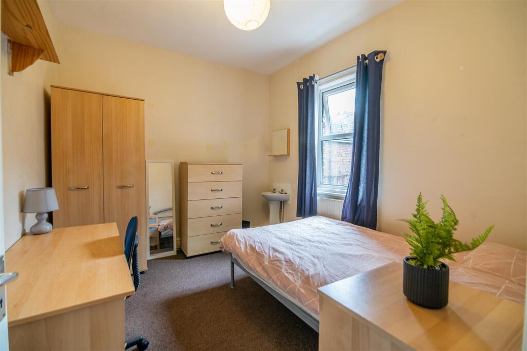 71 Vyner Street-23.jpg