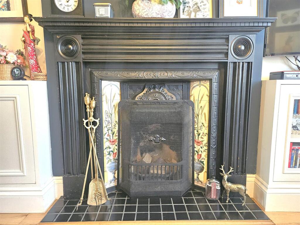 Open Fireplace.jpg