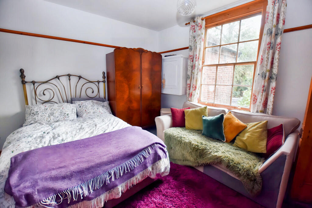 Bedroom 4b