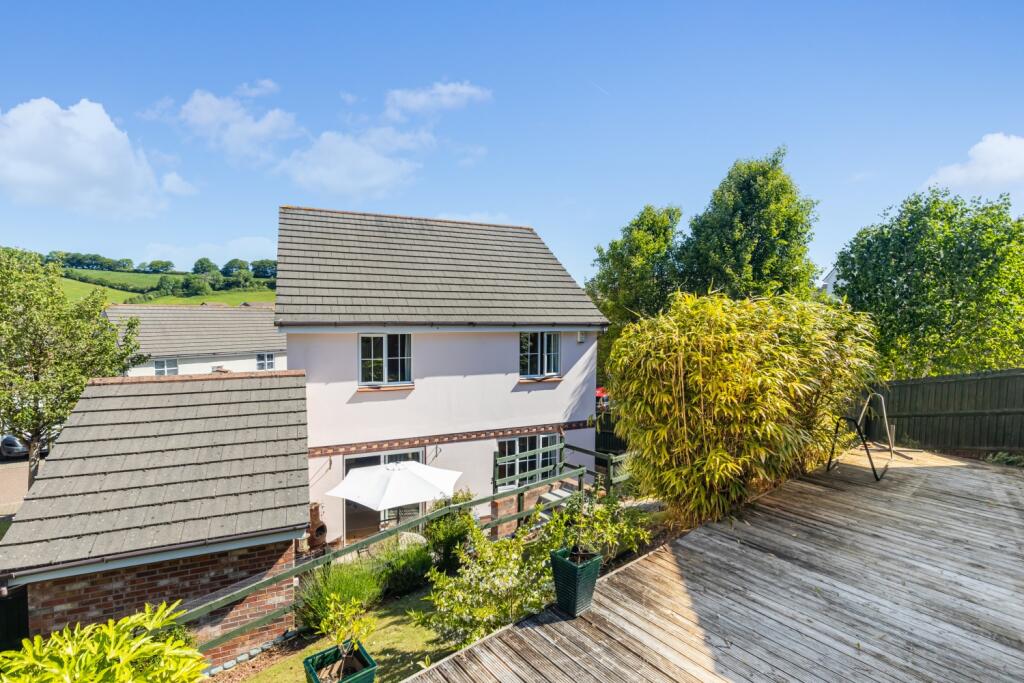 A05 - 12 Grampian Close, Paignton - 250522