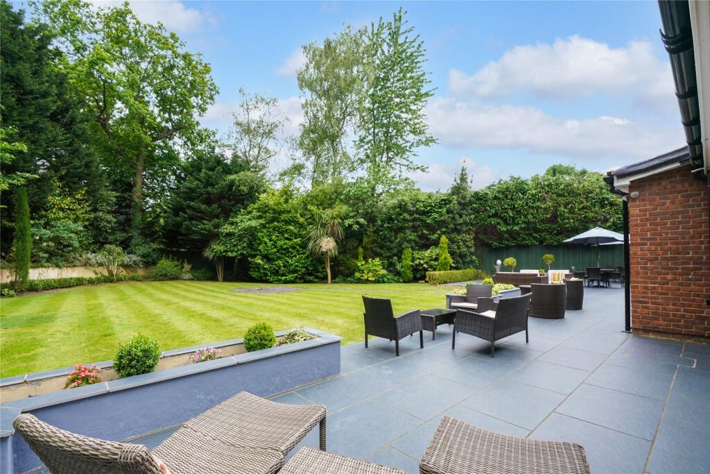 Terrace &amp; Garden