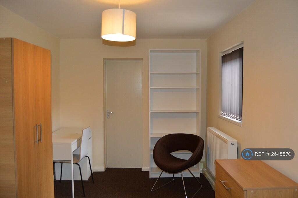 En-Suite Bedroom