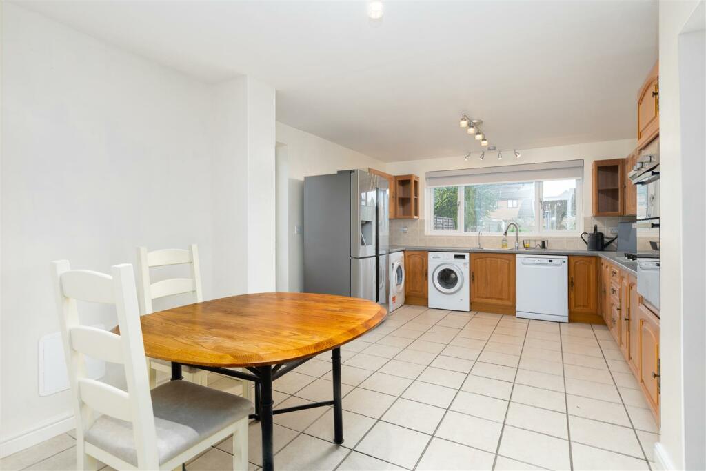 Kitchen/Breakfast Room