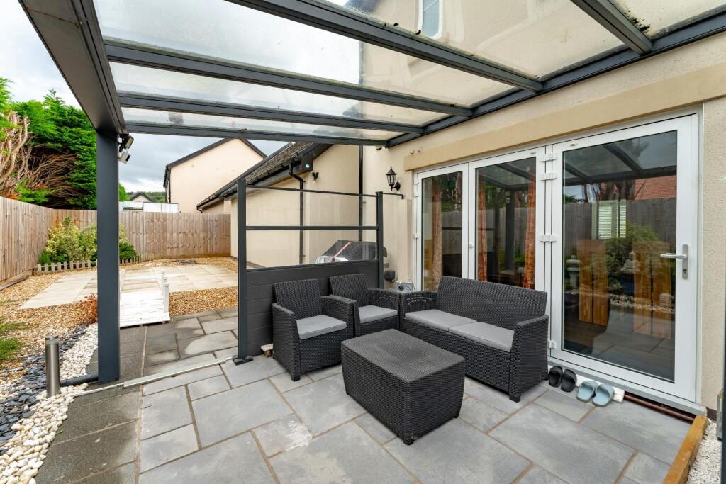 q17 - patio.jpeg