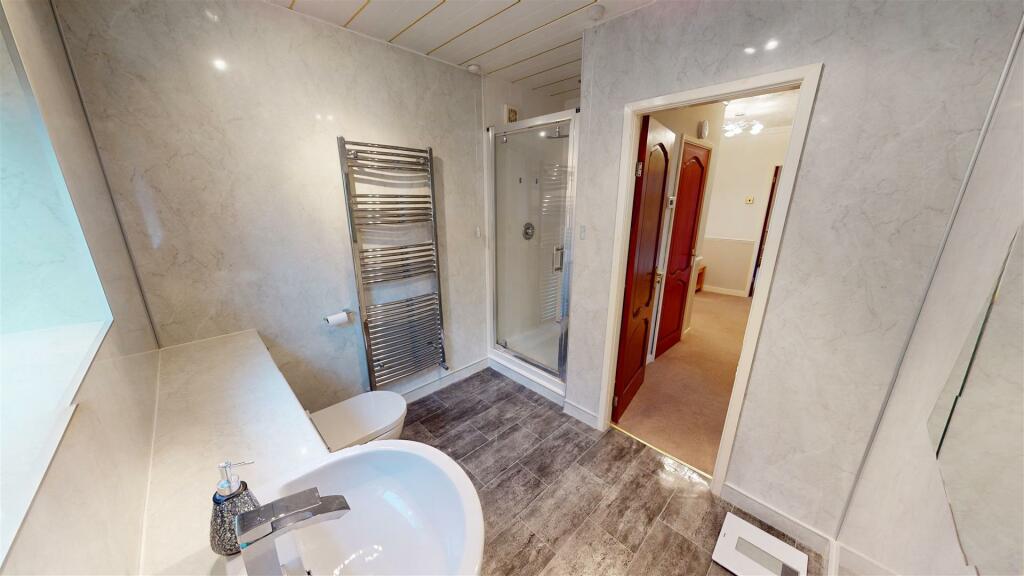 Avery Road Shower Room