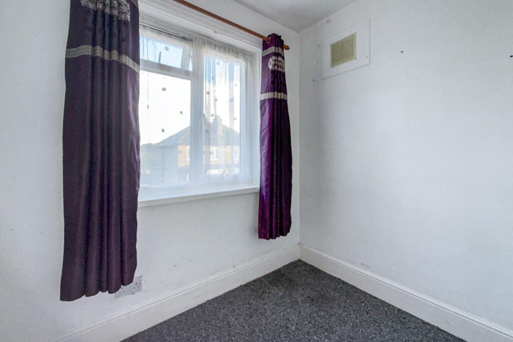12 Lea Road, Lake, Sandown, Isle of Wight, PO36 9HX