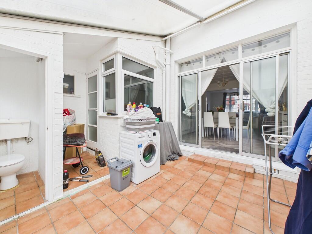 CAM05068G0-PR0010...