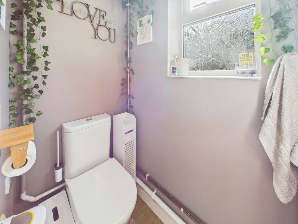 CAM02089G0-PR0575...