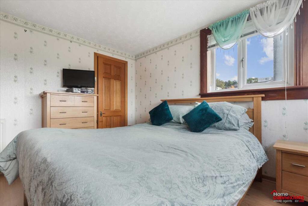 Bedroom One (2)