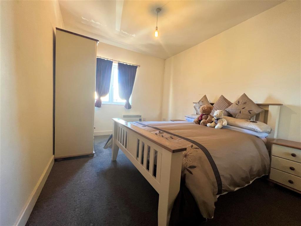 Bedroom.jpg