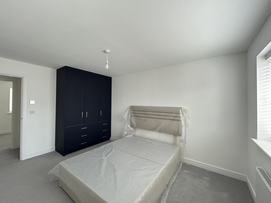 bedroom 33