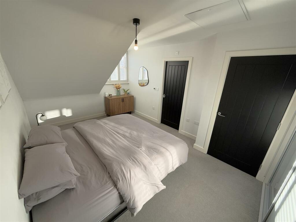 Bedroom 1A.JPG