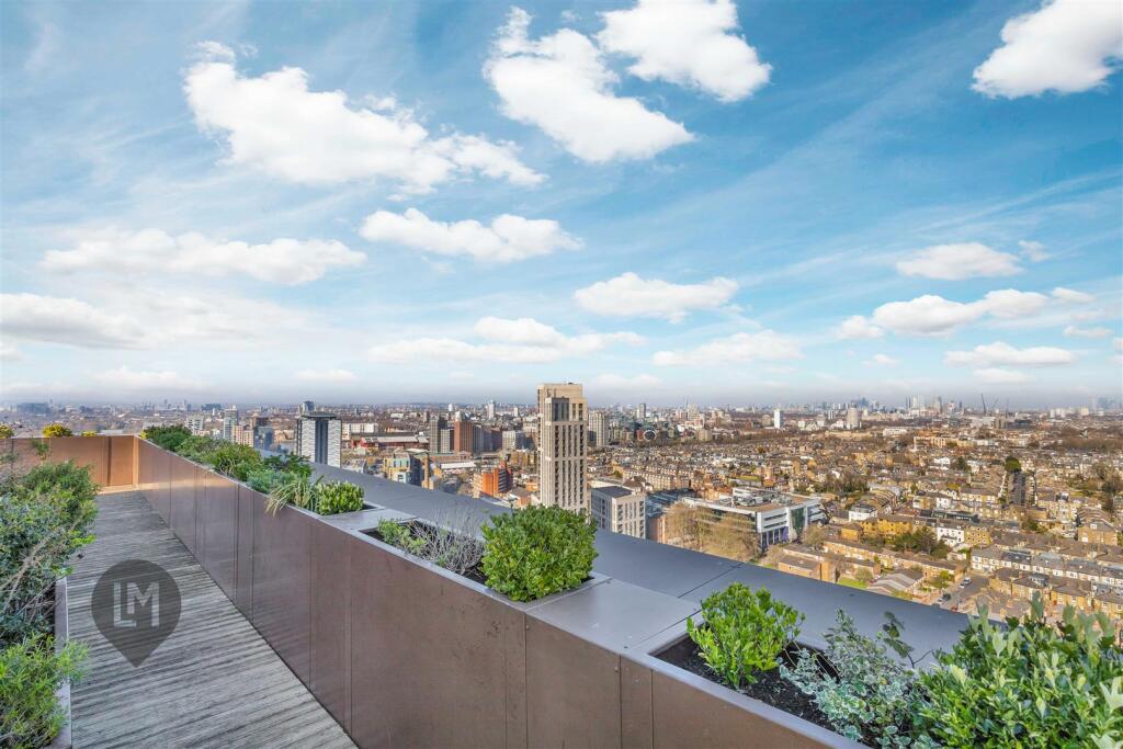 Communal Roof Terrace