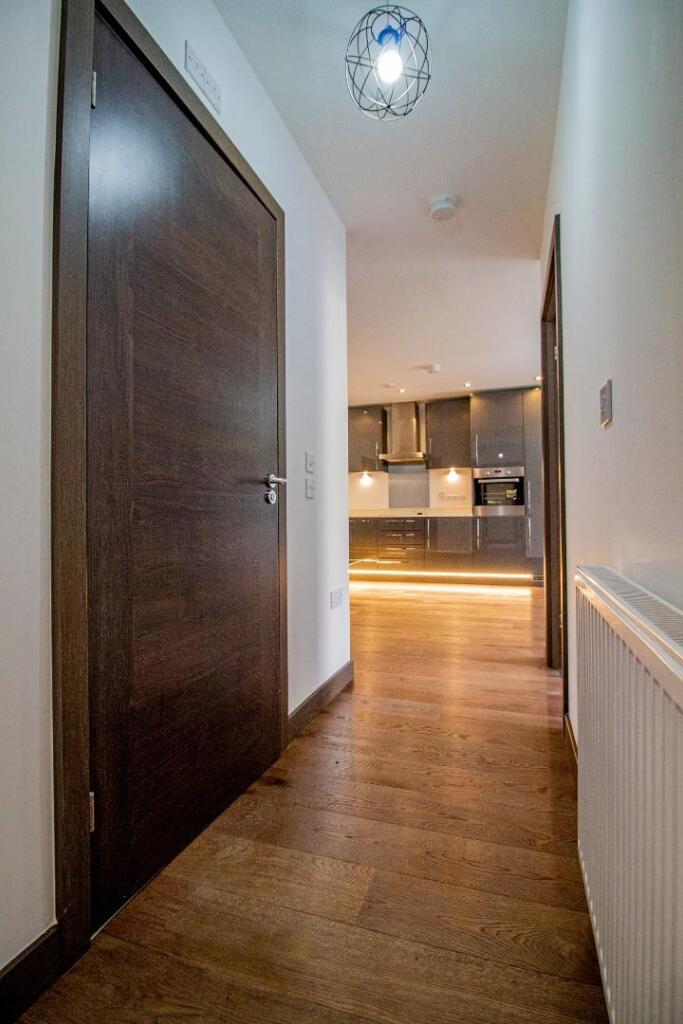14 Harland Court, Miller's Quarter [Inner Lobby].j