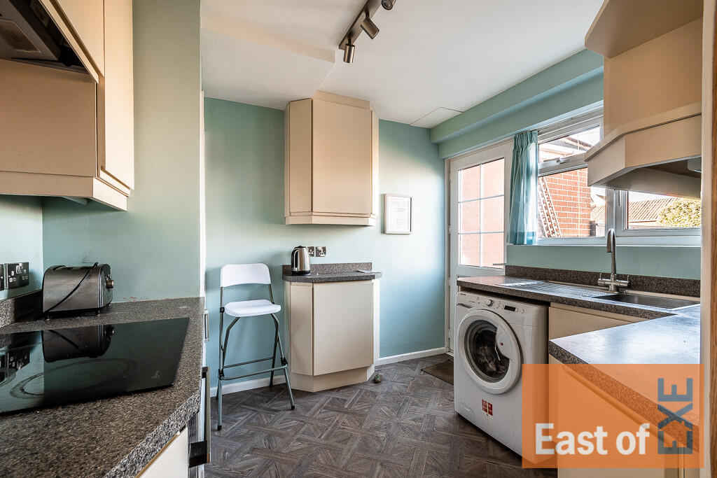 Majorfield Road -...