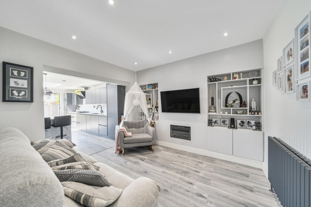 1306272-4-6852c58...