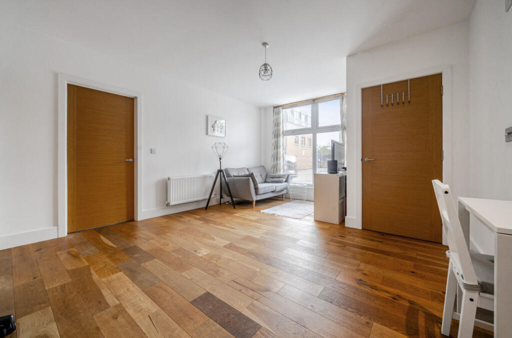 1331420-6-6887892...