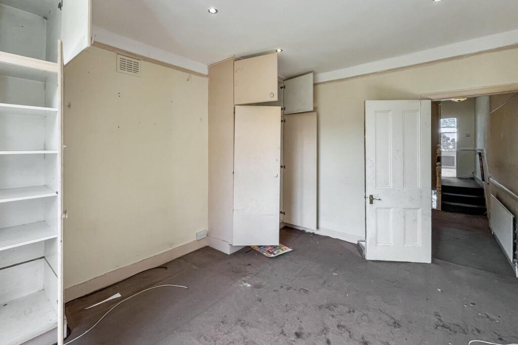 56 Englewood Road, Clapham South, London SW12 9NY