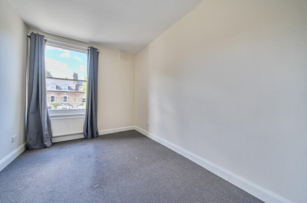 1360053-6-68d5673...