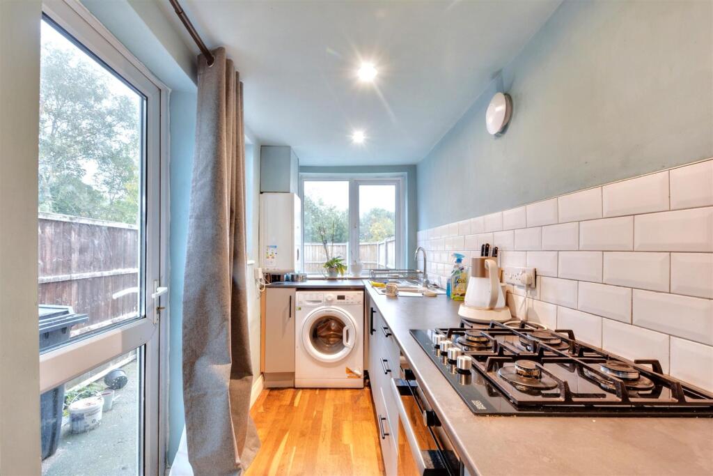 Kitchen_3.jpeg