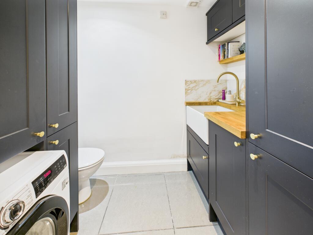 Cloaks/WC/Utility Room