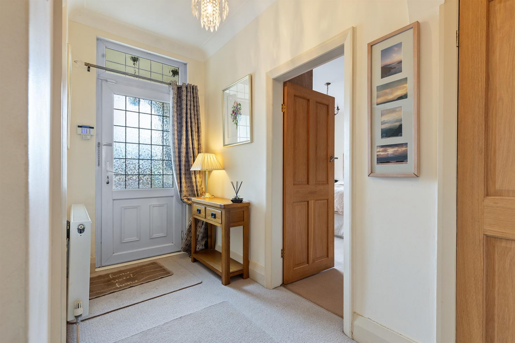 9 Marling Road, Ainley Top 14_297.png