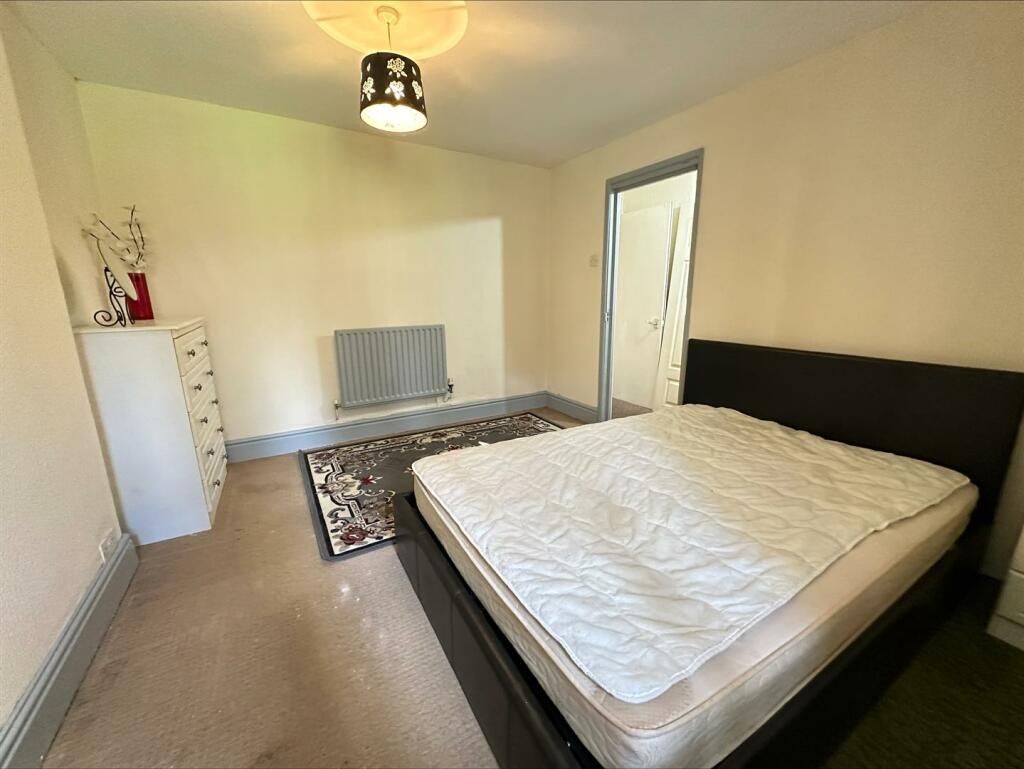 Bedroom 1.jpeg