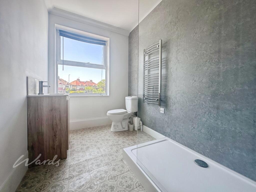 Margate TH shower...