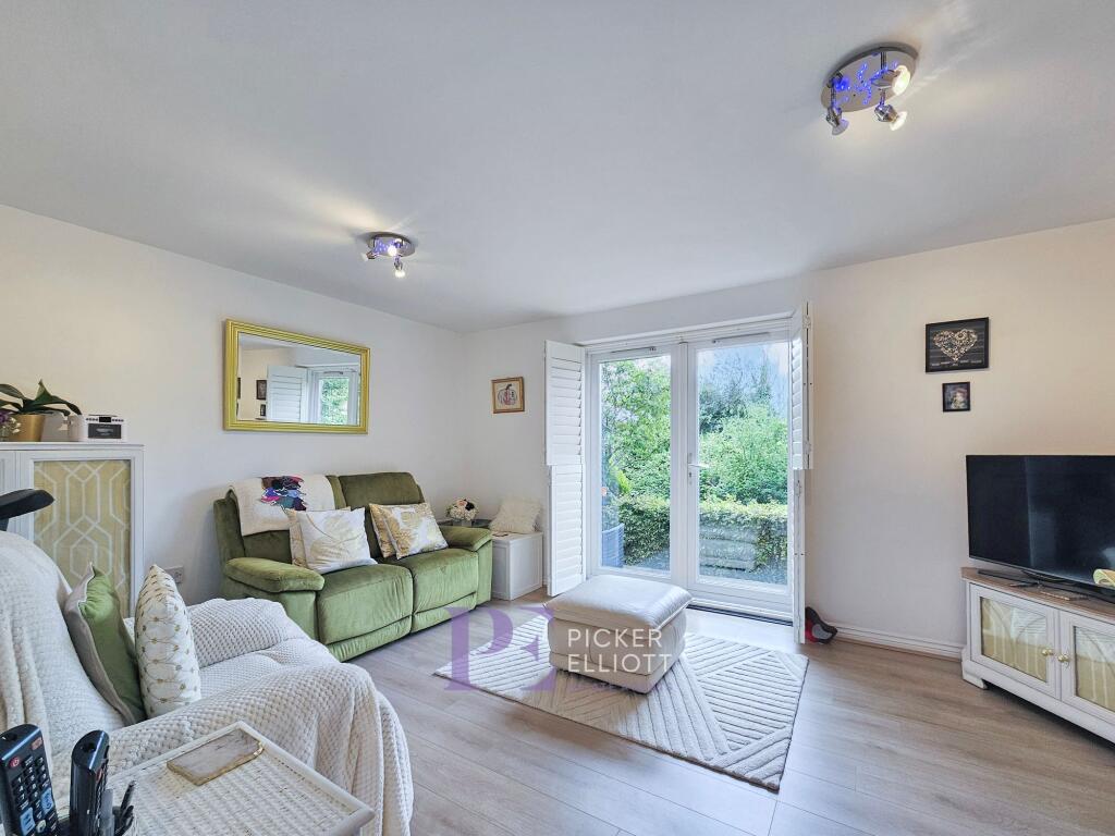 Lounge dining room
