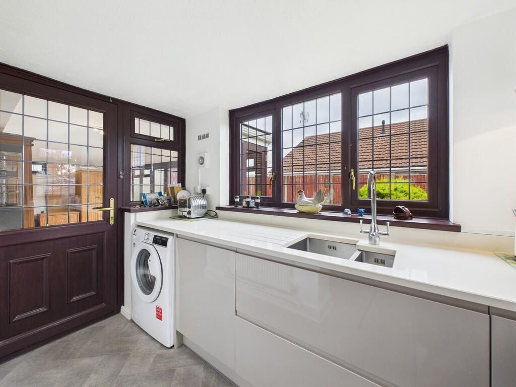 CAM05068G0-PR0051...