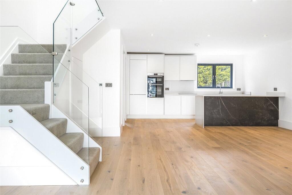 Lounge/Kitchen